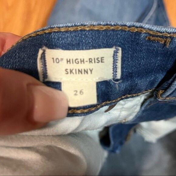 MADEWELL 10” High Rise Skinny Jean Raw Hem Size 26 - Picture 4 of 9